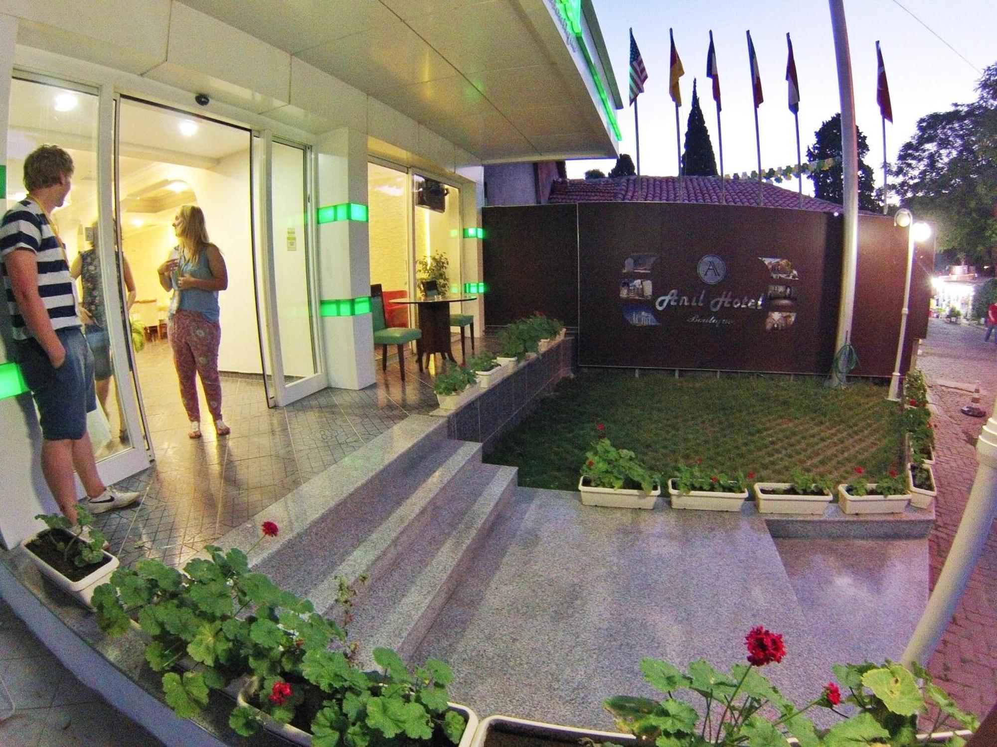Anil Hotel Bergama Exterior foto