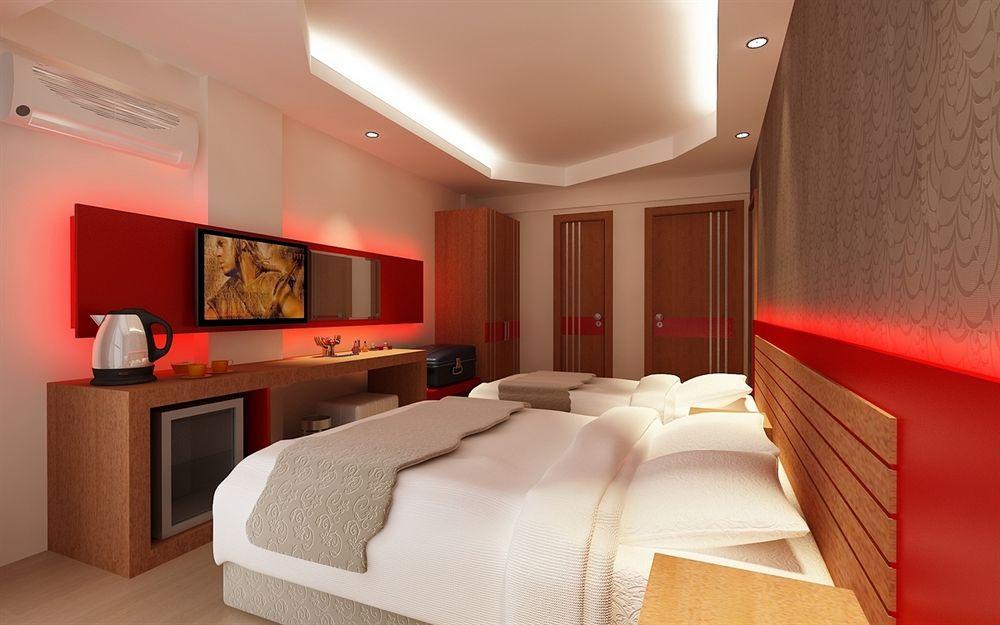 Anil Hotel Bergama Exterior foto