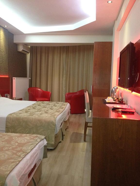 Anil Hotel Bergama Exterior foto